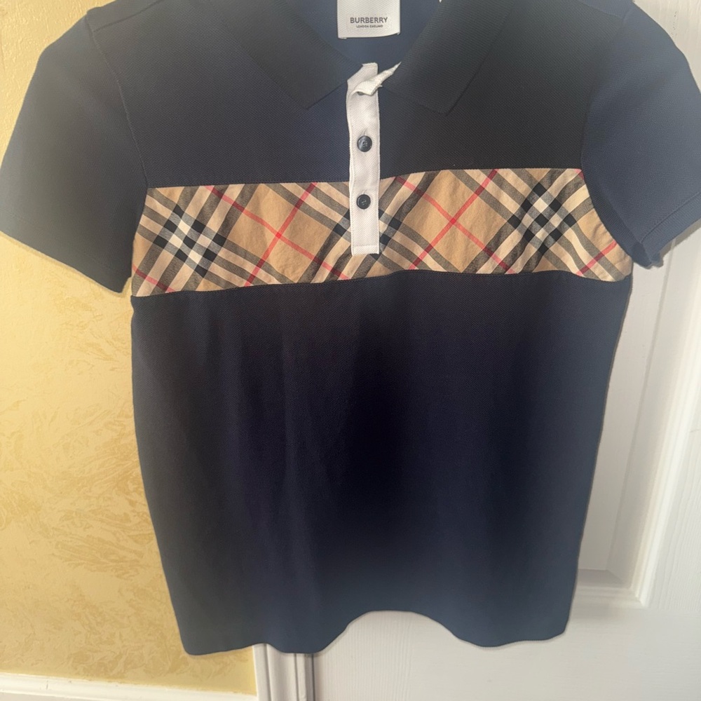 Navy Burberry Kids (unisex) Polo in Navy with Iconic Check. Very good condition